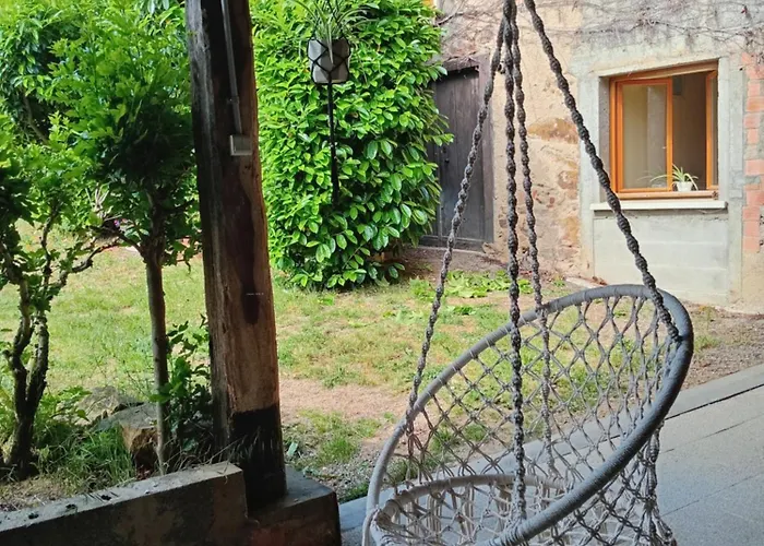 Le En Fleurs Dance (Loire)